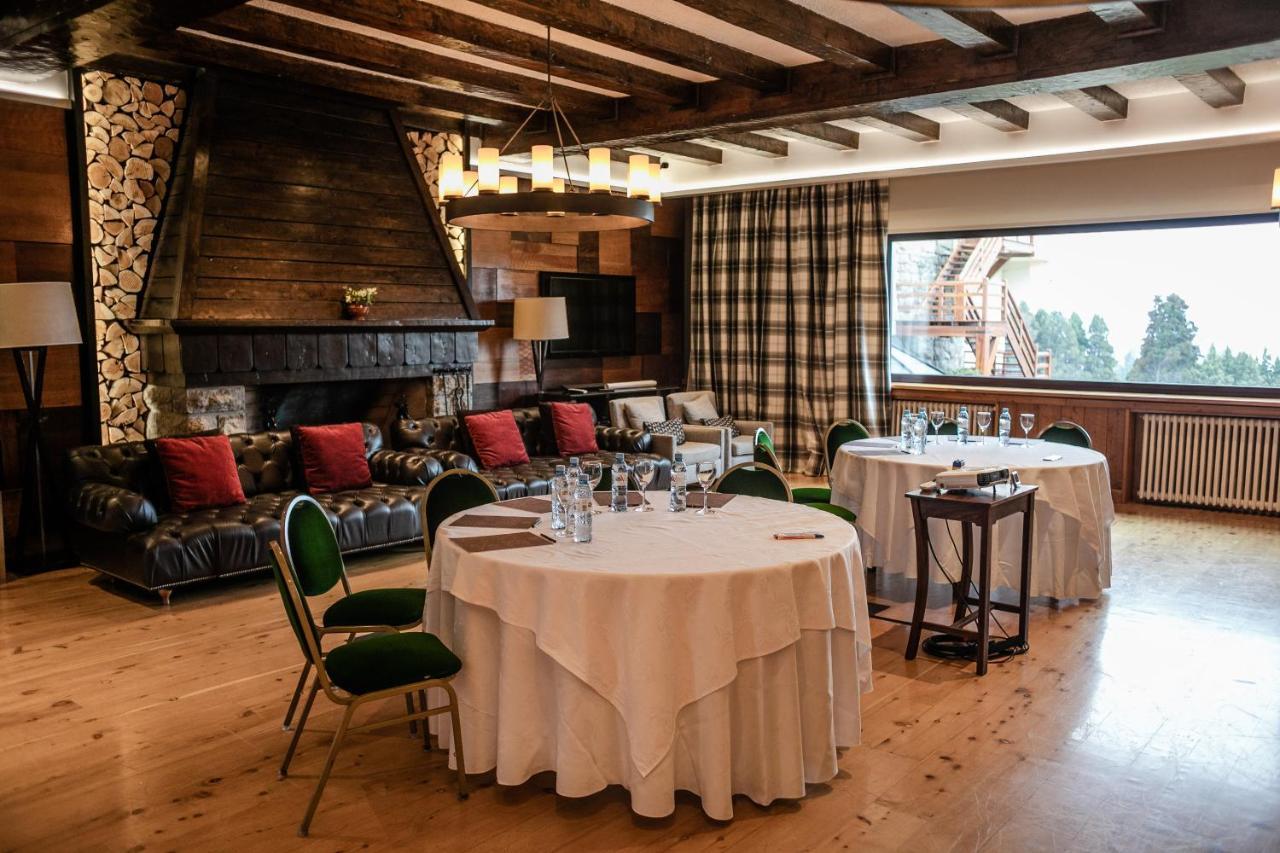 Llao Llao Resort, Golf-Spa San Carlos de Bariloche Esterno foto The interior of the restaurant
