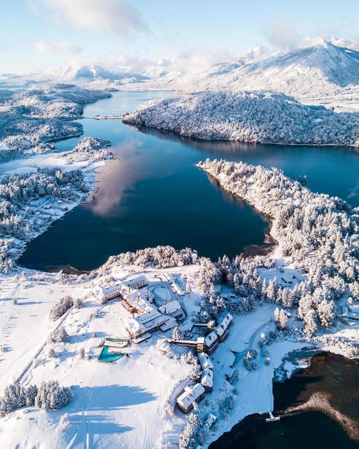 Llao Llao Resort, Golf-Spa San Carlos de Bariloche Esterno foto Aerial view of the lake