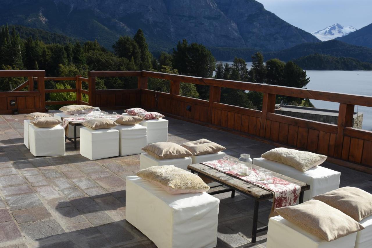Llao Llao Resort, Golf-Spa San Carlos de Bariloche Esterno foto The terrace of the hotel