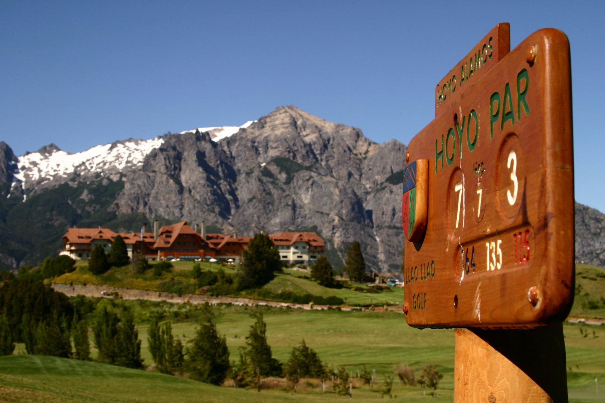 Llao Llao Resort, Golf-Spa San Carlos de Bariloche Esterno foto Golf course in the resort